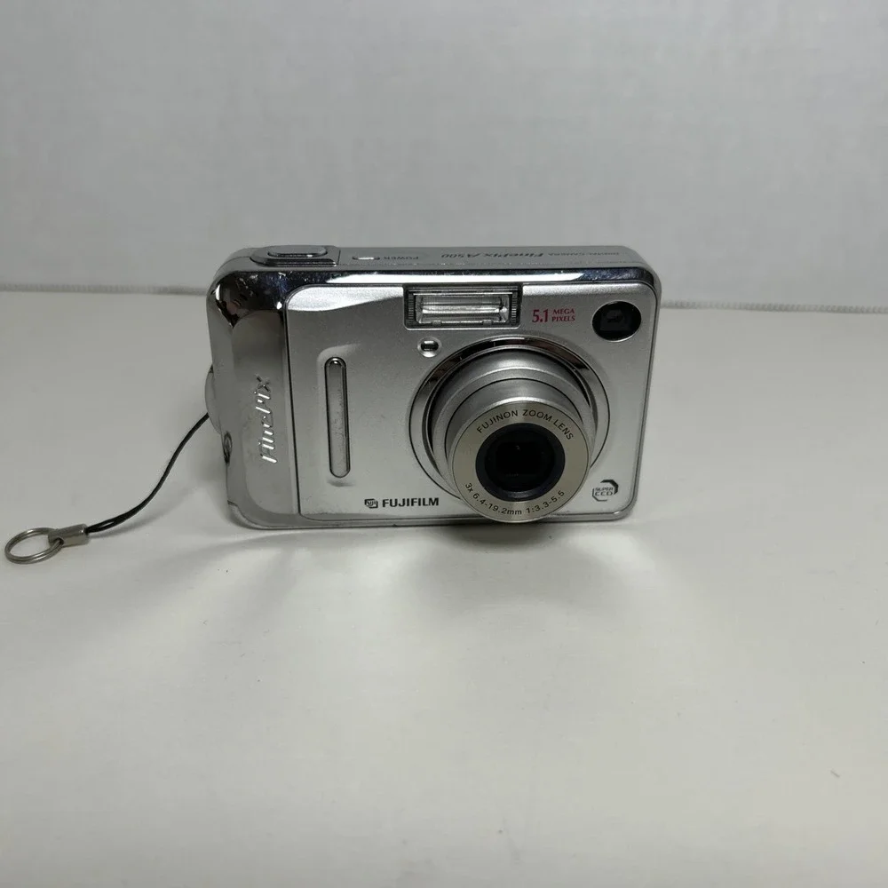 Fujifilm FinePix A500 Digital Camera 5.1MP Tested Working w/ Case Read Desc